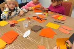 Stará papírna – Halloweenské dílničky (2. třída) - 21. 10. 2025